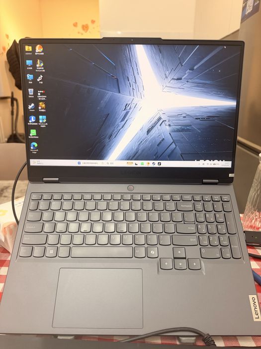 Lenovo Legion y7000