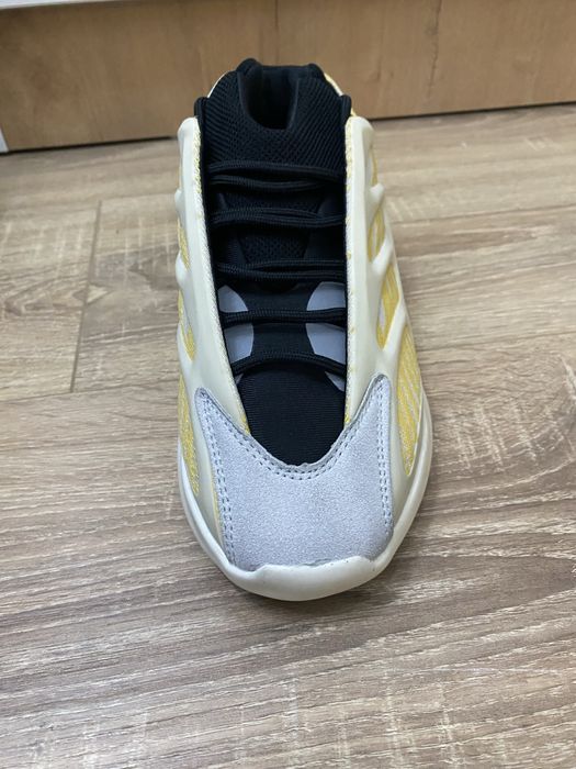 yeezy 700 boots v3