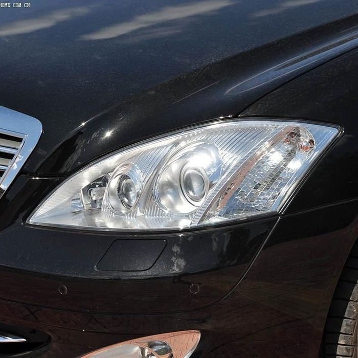 Стекло фар Mersedes bens w221