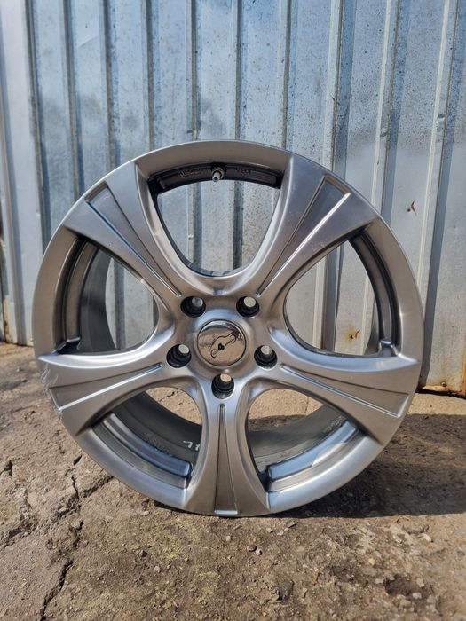 Jante R17 Aliaj 5x114.3 / 7J ET 50 Com4wheels Hyundai Renault Duster