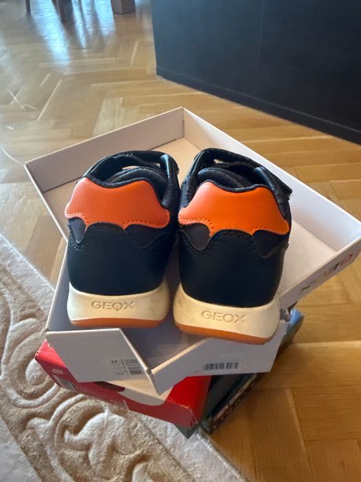 Детски маратонки Geox size 29 без видими следи от употреба.