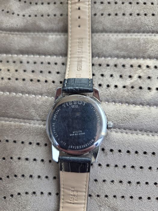 Продам часы TISSOT