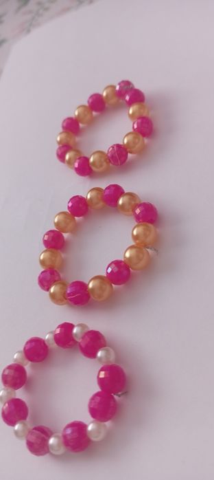 Продаю колечки новые.