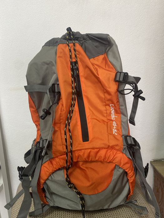 Rucsac drumetii/trekking -50 l, nou