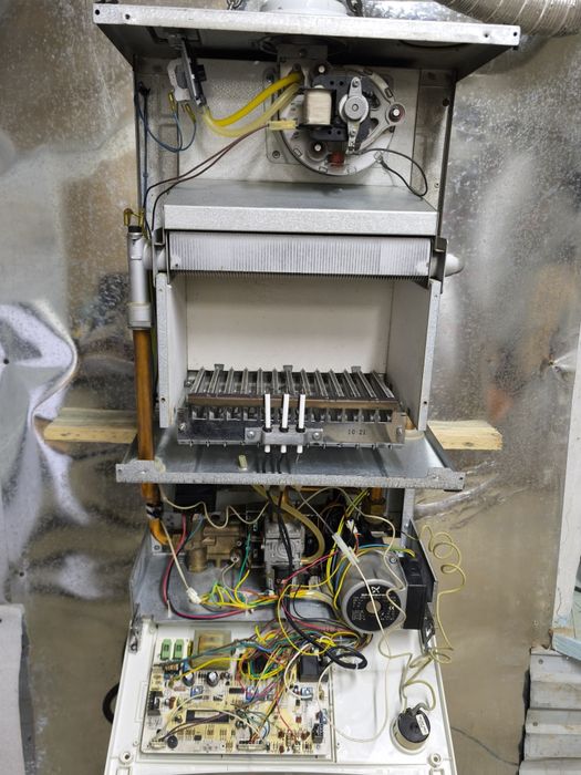 Продается газовый котел SF