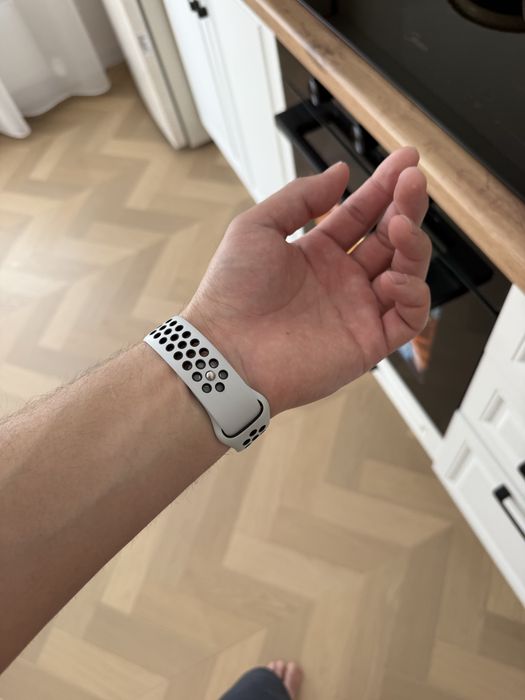 Продам apple watch se