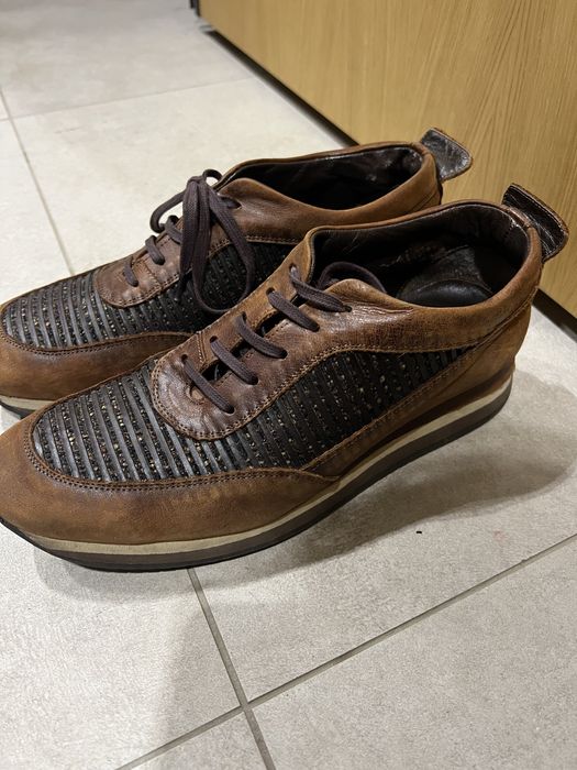 Кафеви мъжки обувки