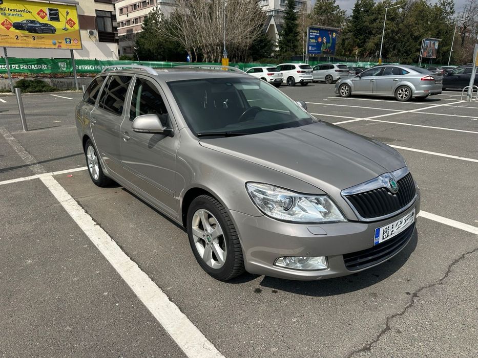 SKODA Octavia 2012 — imagine 5