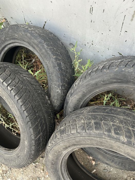 Резина липучка 205/60 R16