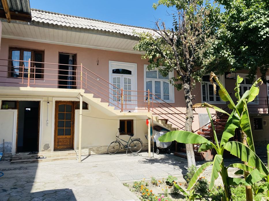 Andijon shaxridagi 4 sotixlik hovli