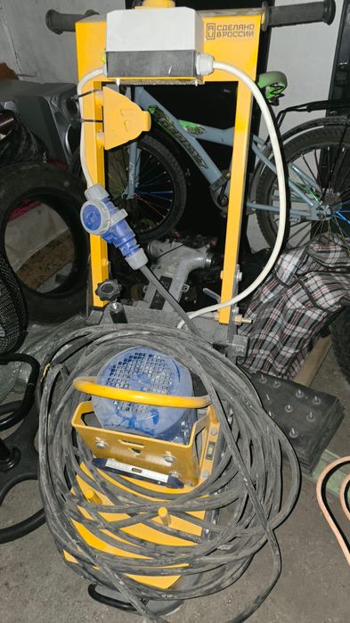 Срочно продам шлифовальную машину