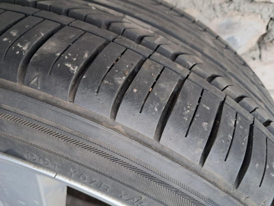 Продам резину Kumho