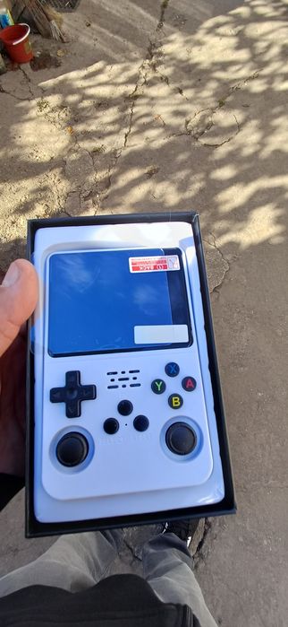 Consola de jocuri 64 gb card