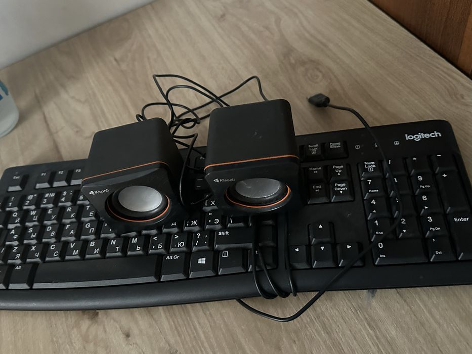 Продам клавиатуру и колонки