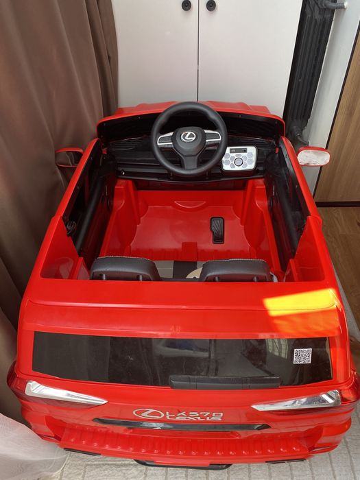 продам игрушечную машину