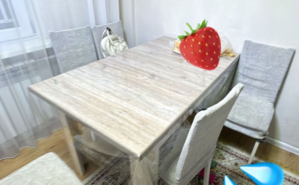Срочно продам кухонный стол, состояние отличное, Беларусский