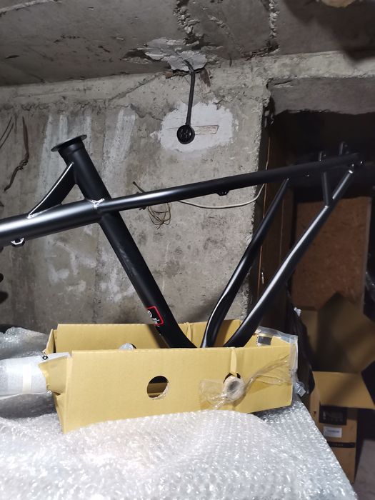 Vând cadru ns eccentric cromo