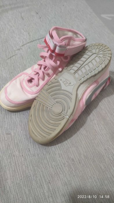 Продам кроссовки фирмы NiKE