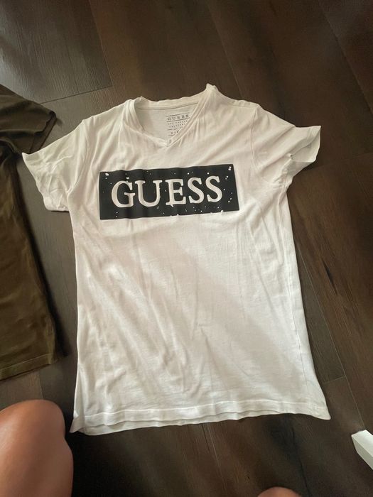 Оригинални мъжки тениски Guess