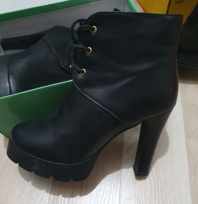 Продаётся обувь 5000