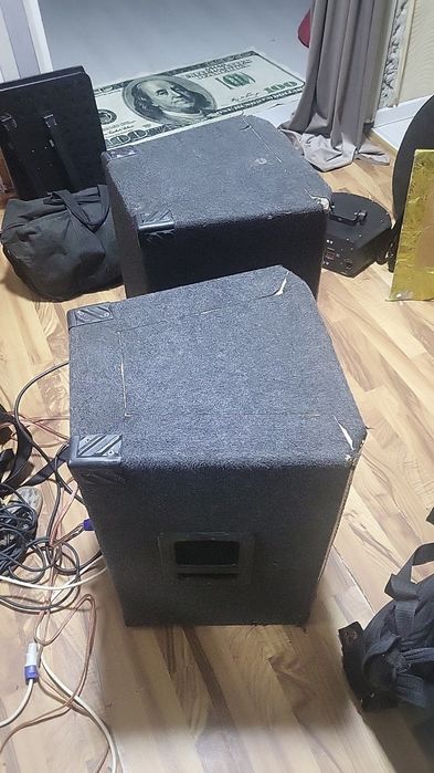 Kalonka 15 dyum va komplekt pult miksher usilitel srochni sotiladi