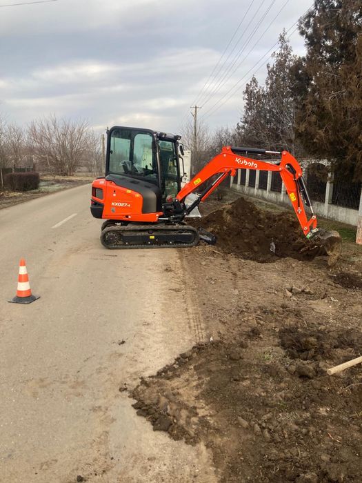 Miniexcavator servicii excavari sapaturi santuri fundatii beciuri fose piscine apa gaz canalizare