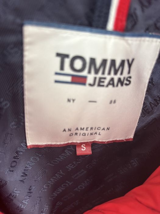 Дамско яке Tommy jeans