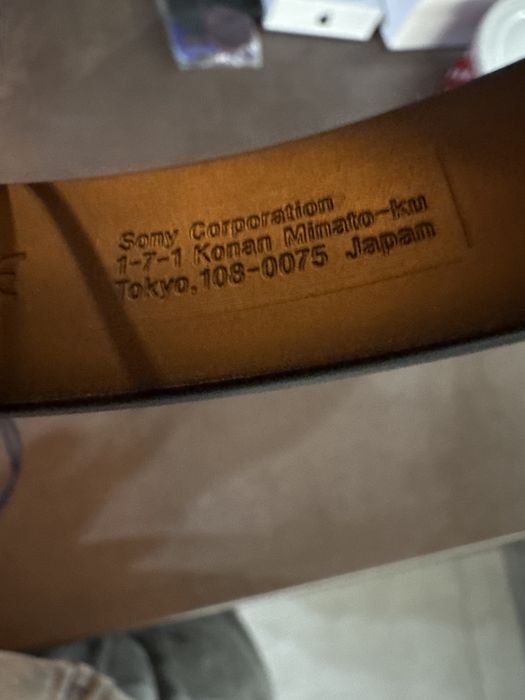 Слушалки Sony с микрофон