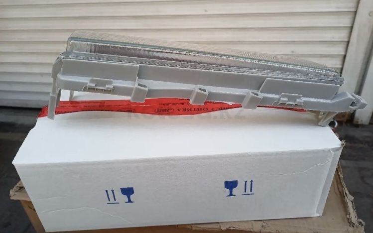 Фары, Стекло мерс 202