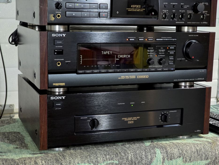 Linie audio SONY ,deck TC-K970ES, cd-player CDP-X555ES, amplificator