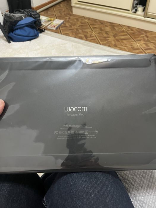 Графический планшет Wacom Intuos Pro Medium PTH-660