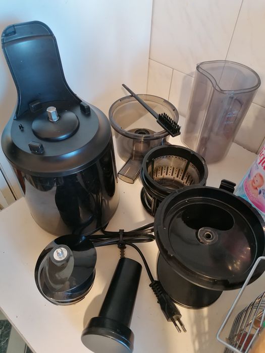 Storcator de fructe cu melc Silvercrest