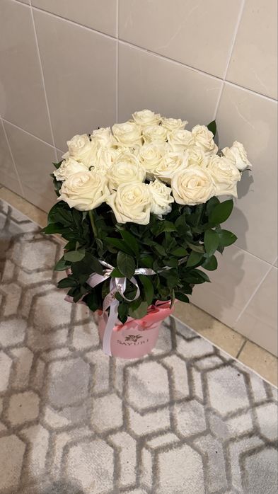 Продается букет цветов 15000 тенге