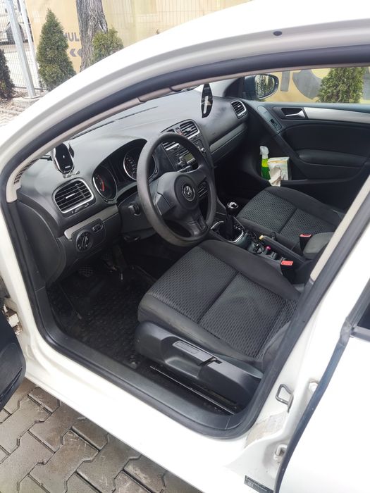 Vând ww golf 6 an 2010 preț fix