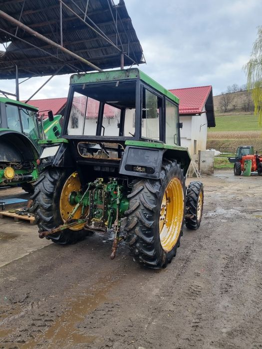 Dezmembram tractor John Deere 2130