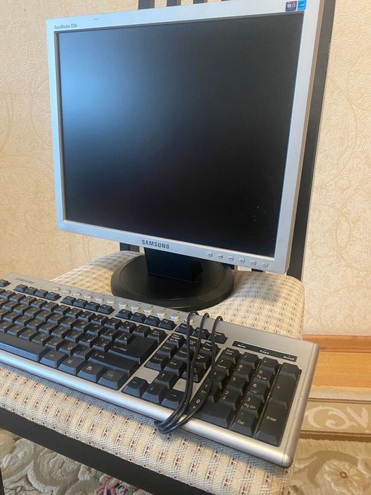 Продам новый манитор