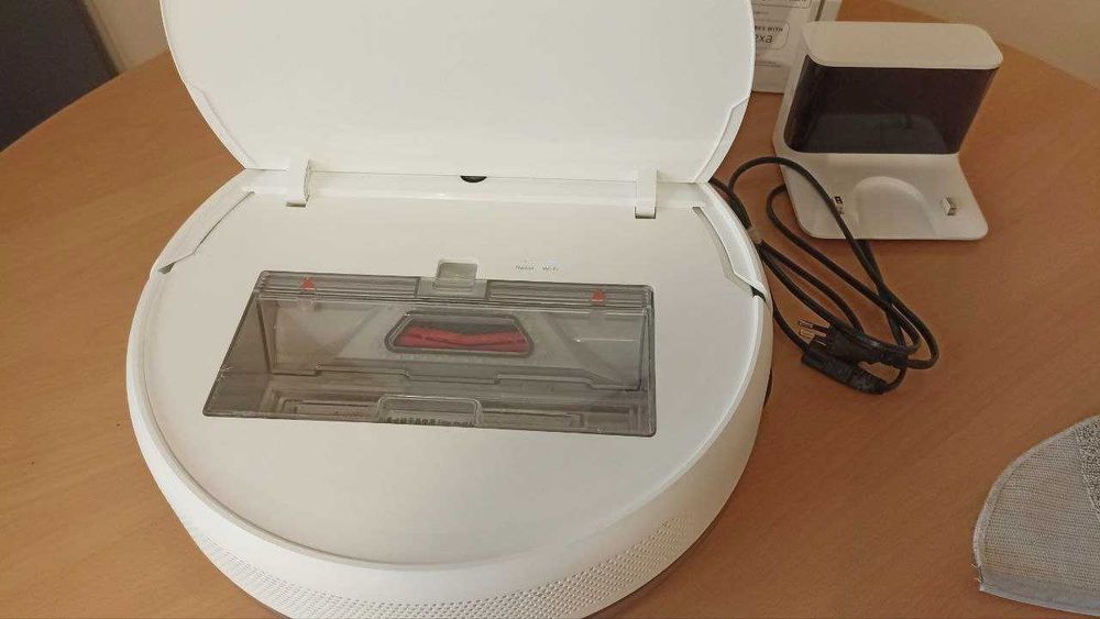 Xiaomi Mi Robot Vacuum Mop 1C Прахосмукачка робот