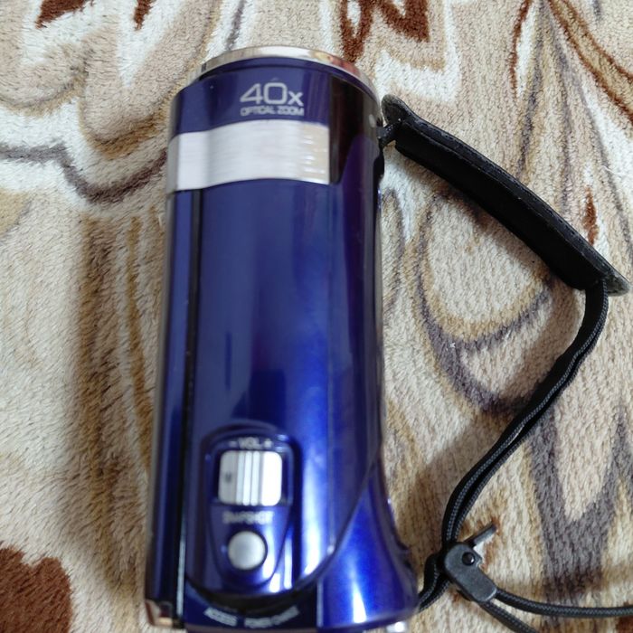 Продам видеокамеру JVC  .ful.HD