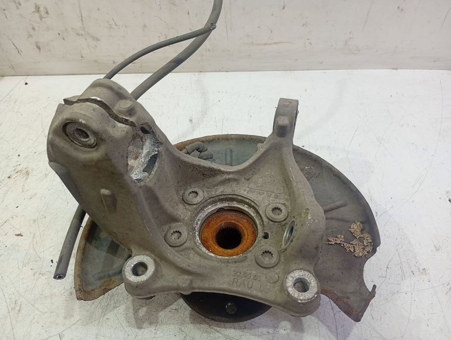 Fuzeta dreapta fata Volkswagen Passat CC 1 (2008 - 2012) CBA
