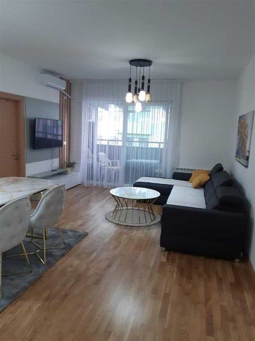 Дава се под наем Двустаен апартамент в Бургас, Славейков - 66 кв.м за 229.5 € - Снимка #5