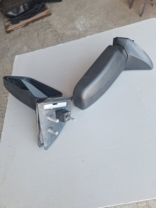 Продам зеркала на ВАЗ 2110