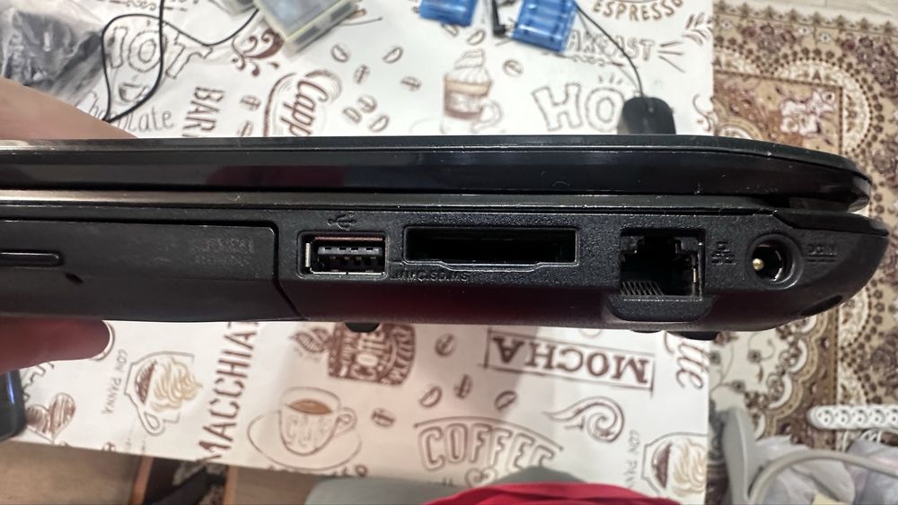 Ноутбук продам Asus