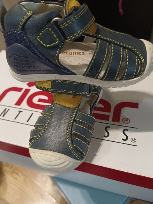 Сандалики 19 размер