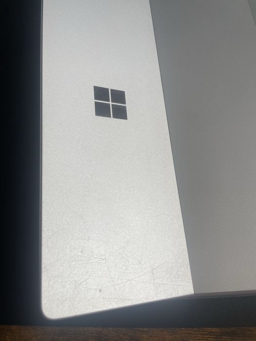 Microsoft Surface Go 2 – 64GB + Оригинална клавиатура с подсветка