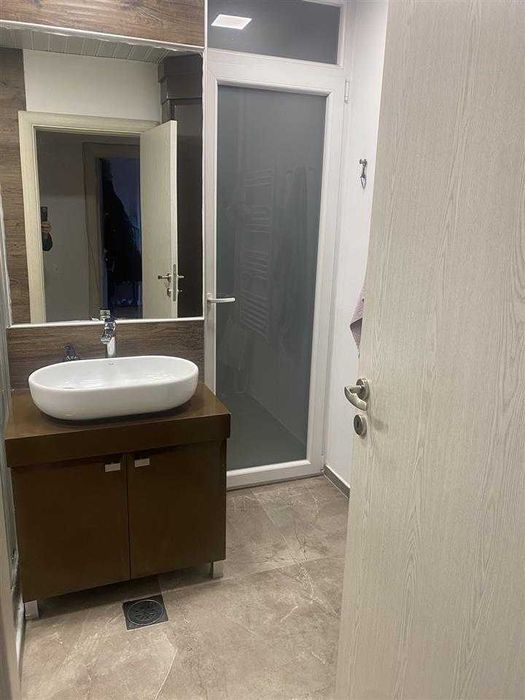 Дава се под наем Двустаен апартамент в Бургас, Славейков - 59 кв.м за 219.3 € - Снимка #3