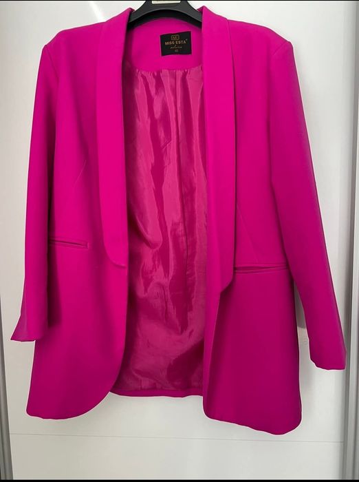 Цикламено сако, ново