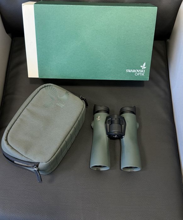 Продавам бинокъл Swarowski Optik NL Pure 12x42