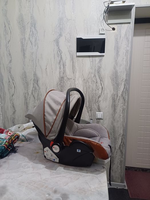 Продаётся фирменный авто люлька новый