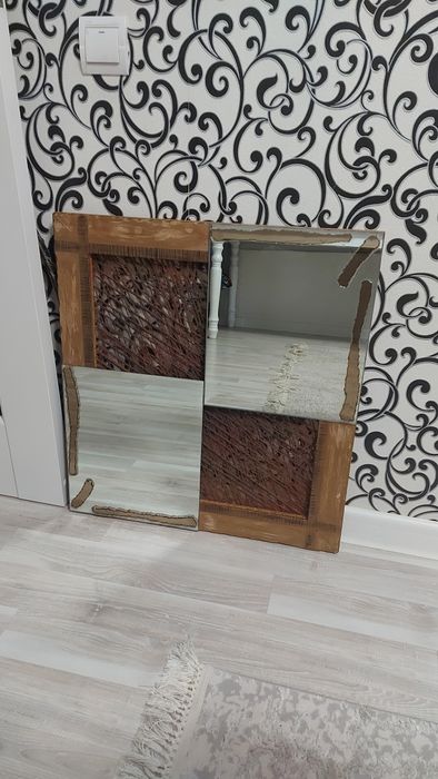 Зеркало красивое