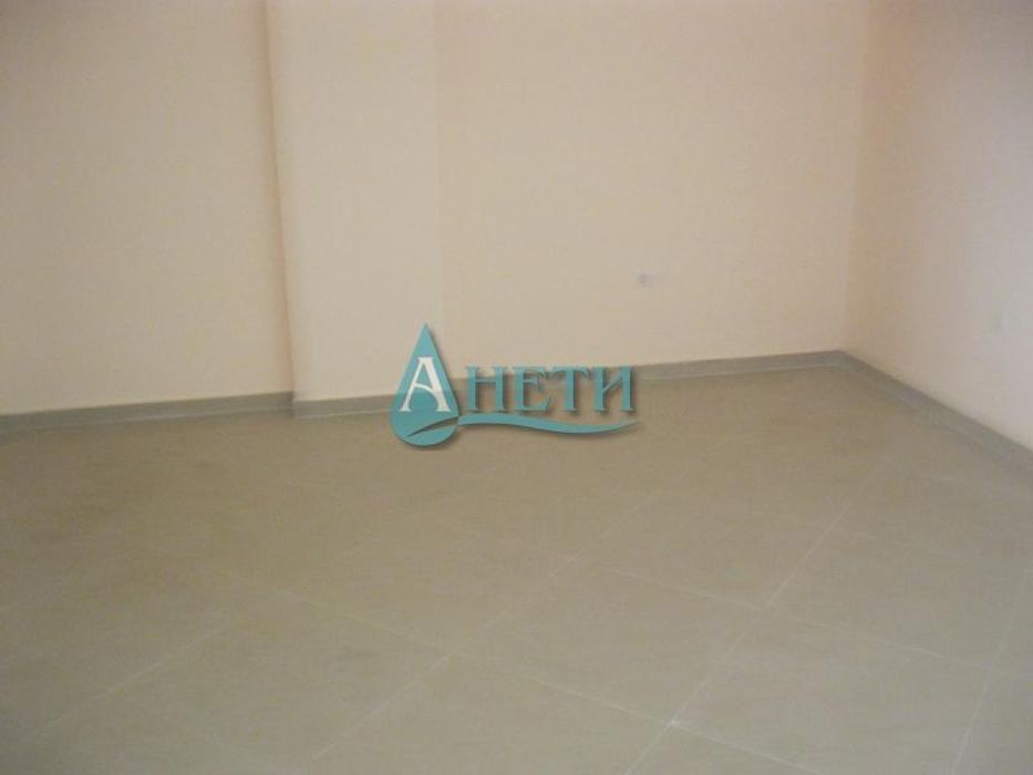 Продава се Заведение в София, Зона Б-18 - 732 кв.м за 1230 €/кв.м - Снимка #2